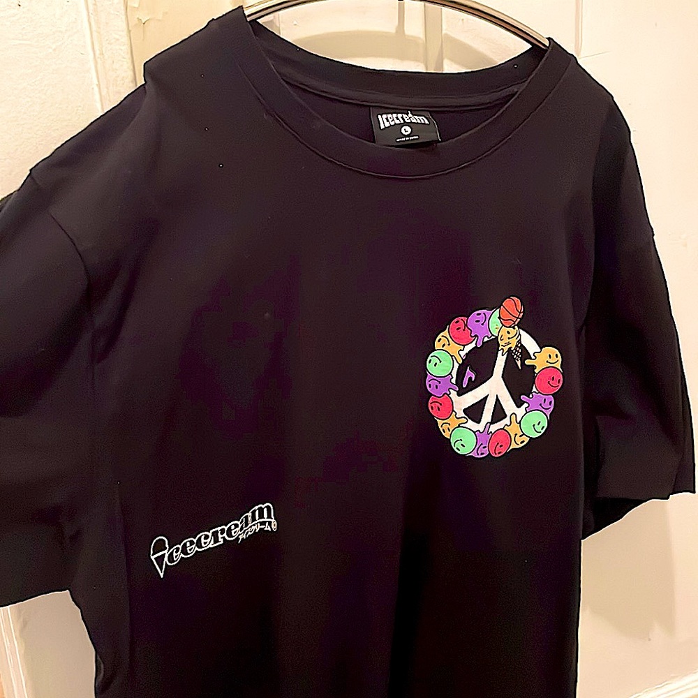 ICECREAM . GRAPHIC TEE . BLACK / MULTI